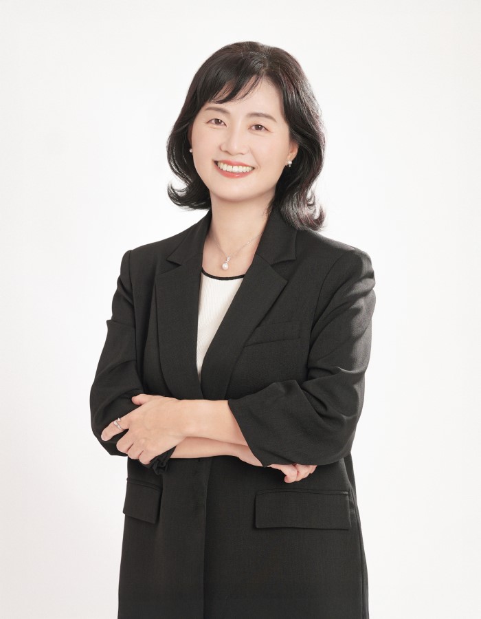 에디터 사진